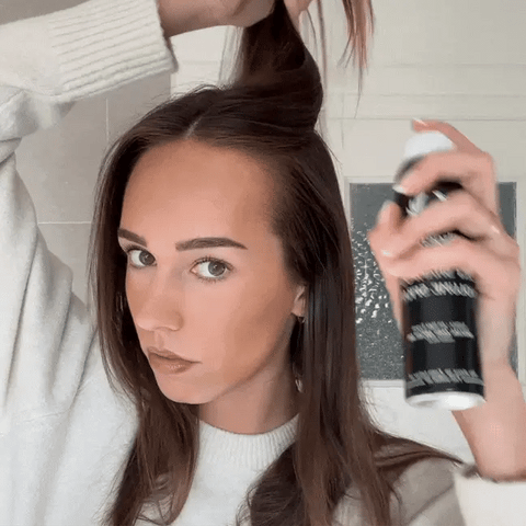Spray bij de haaraanzet